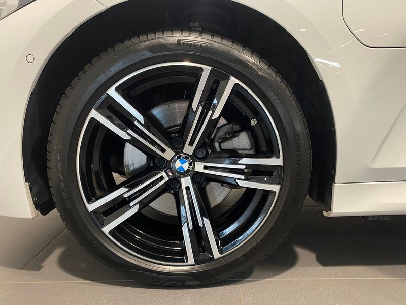 BMW 330 bild 3