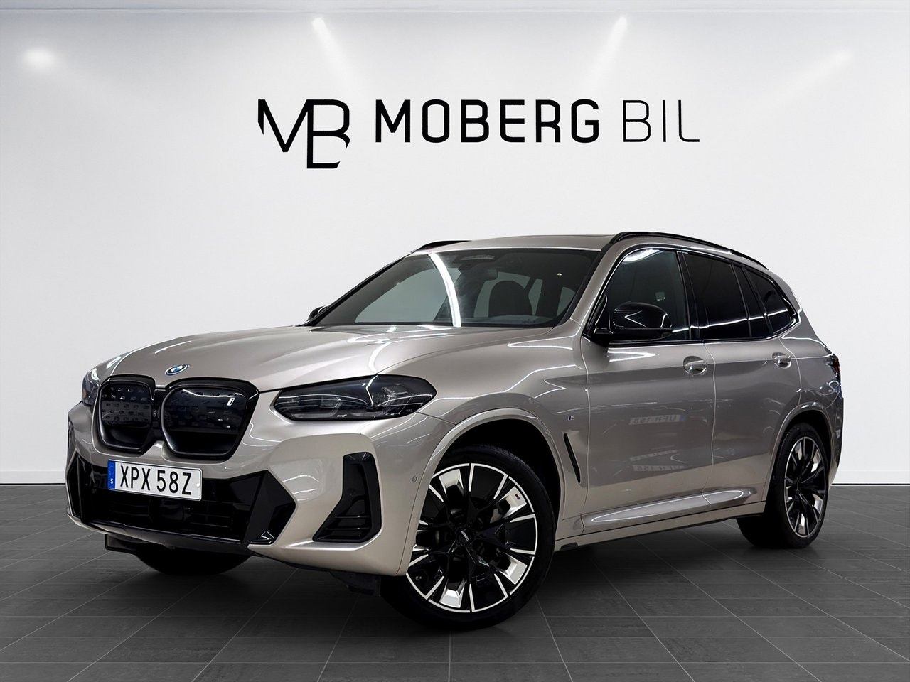BMW iX3