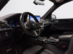 BMW iX3 bild 9