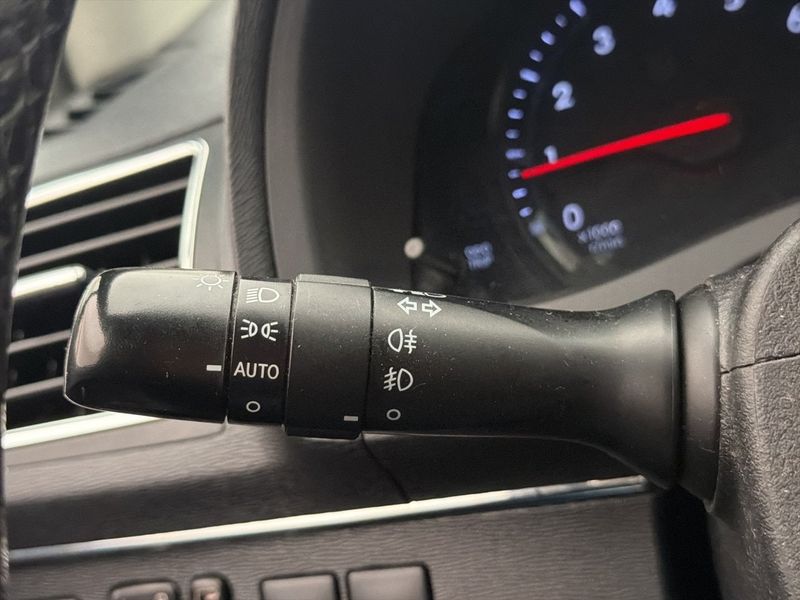 Toyota Avensis bild 15