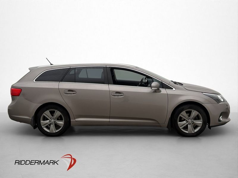 Toyota Avensis bild 9