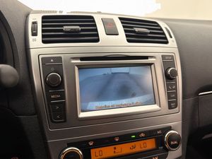 Toyota Avensis bild 21