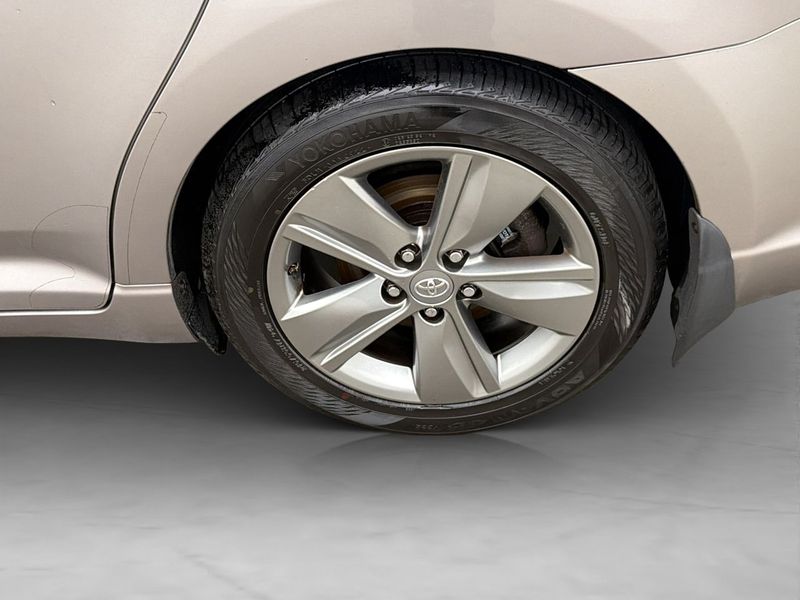 Toyota Avensis bild 32