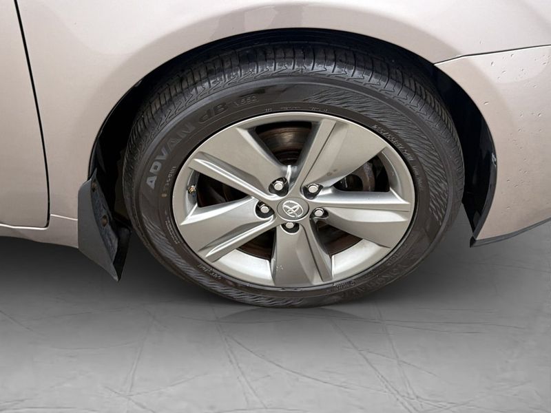 Toyota Avensis bild 31