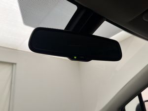 Toyota Avensis bild 25