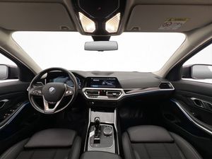 BMW 330 bild 12