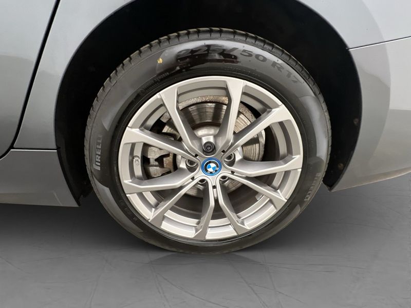 BMW 330 bild 35