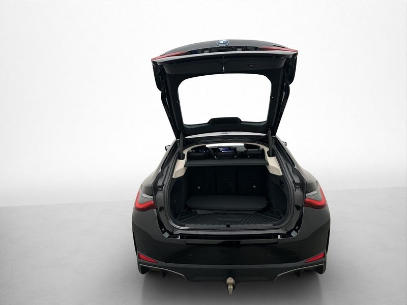 BMW i4 bild 30