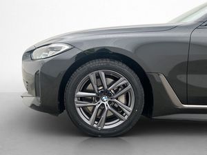 BMW i4 bild 31