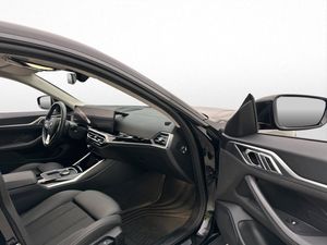 BMW i4 bild 27