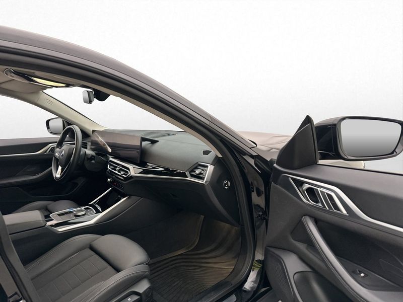 BMW i4 bild 27