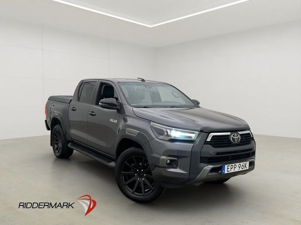 Toyota Hilux Invincible 2.8 4WD Värm JBL Skinn CARPLAY Moms - 2021