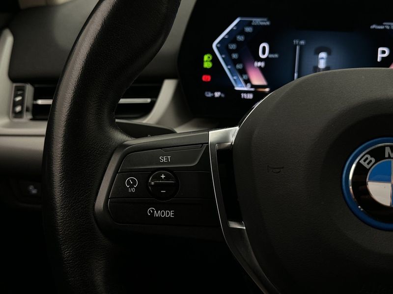 BMW iX1 bild 16