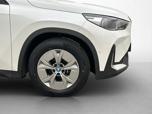 BMW iX1 bild 33