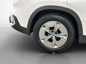 BMW iX1 bild 32