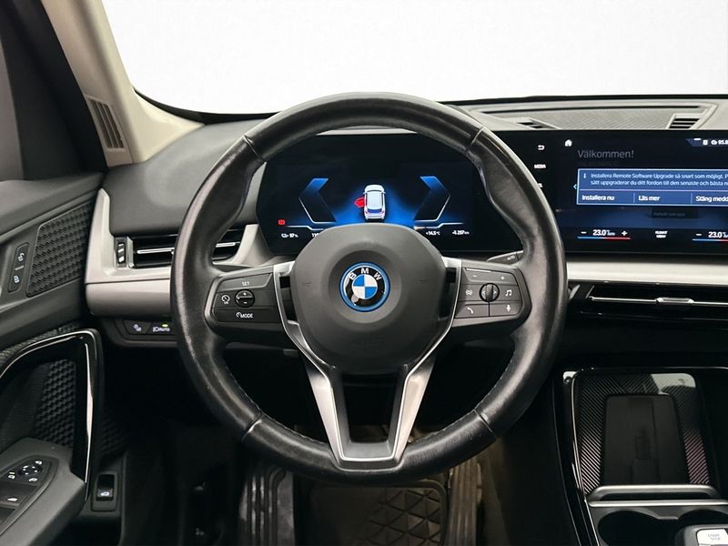 BMW iX1 bild 14