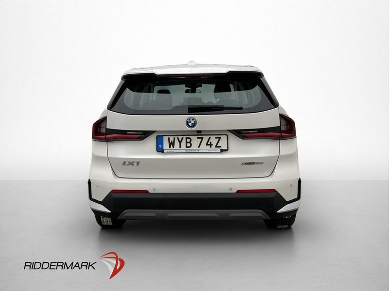 BMW iX1 bild 7