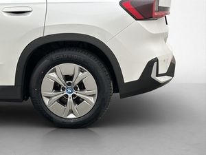 BMW iX1 bild 35