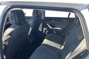 Volkswagen Passat bild 8