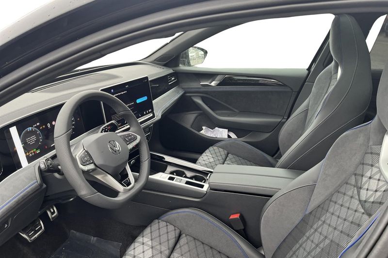 Volkswagen Passat bild 7