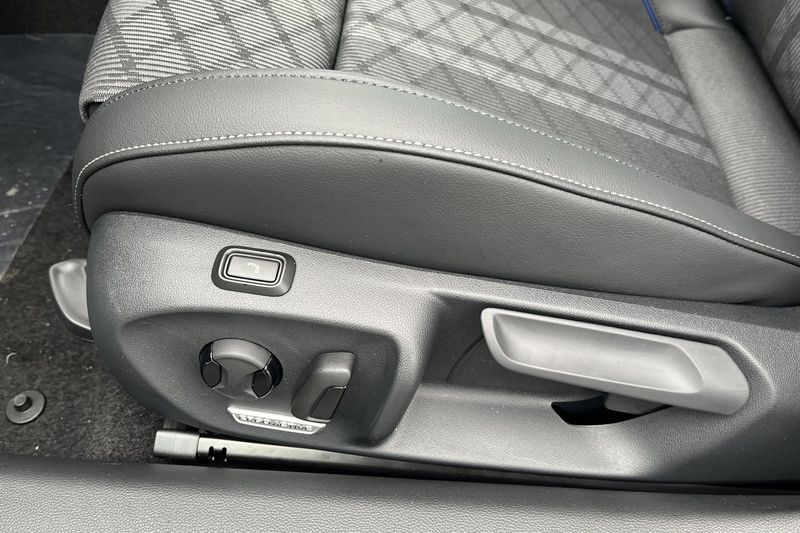 Volkswagen Passat bild 14