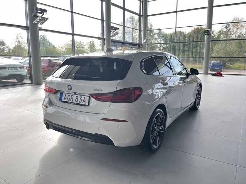 BMW 118 bild 11