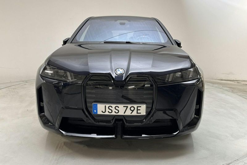BMW iX bild 4