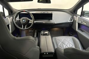 BMW iX bild 6