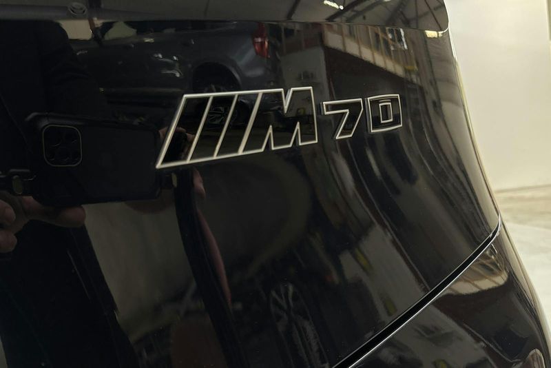 BMW iX bild 21