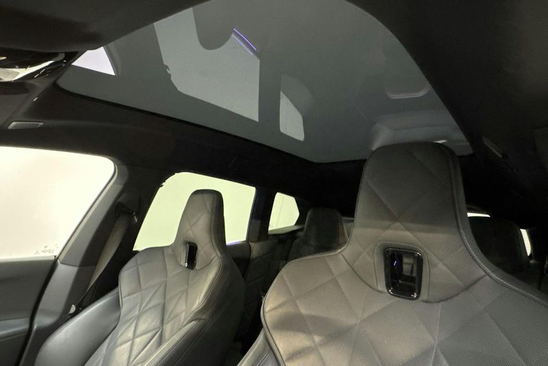 BMW iX bild 18