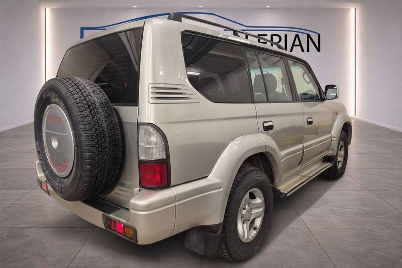 Toyota Land Cruiser bild 4