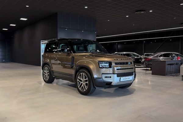 Land Rover Defender 90 90 D250 MHEV Soltak 360 kamera - 2021