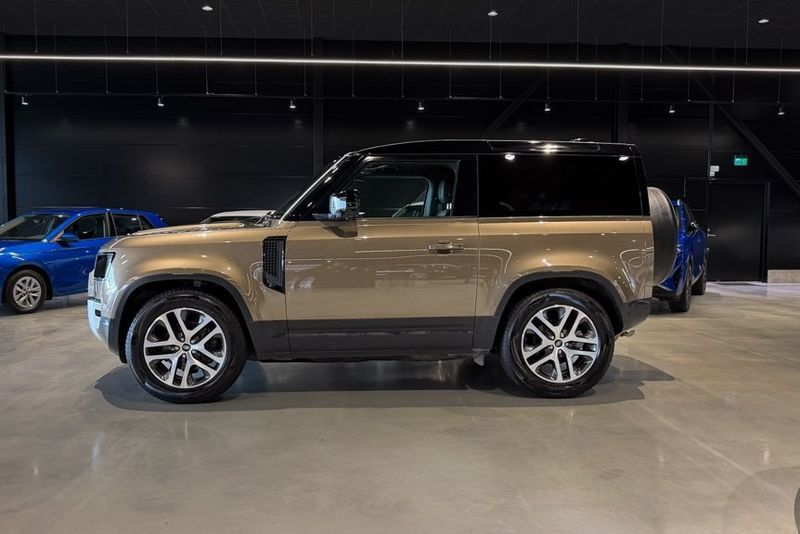 Land Rover Defender bild 2