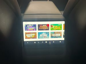 Tesla Model Y bild 27