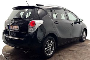 Toyota Verso bild 6