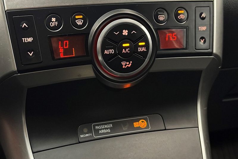 Toyota Verso bild 28