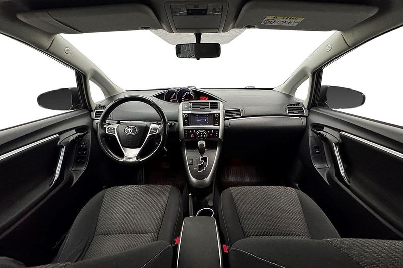 Toyota Verso bild 17