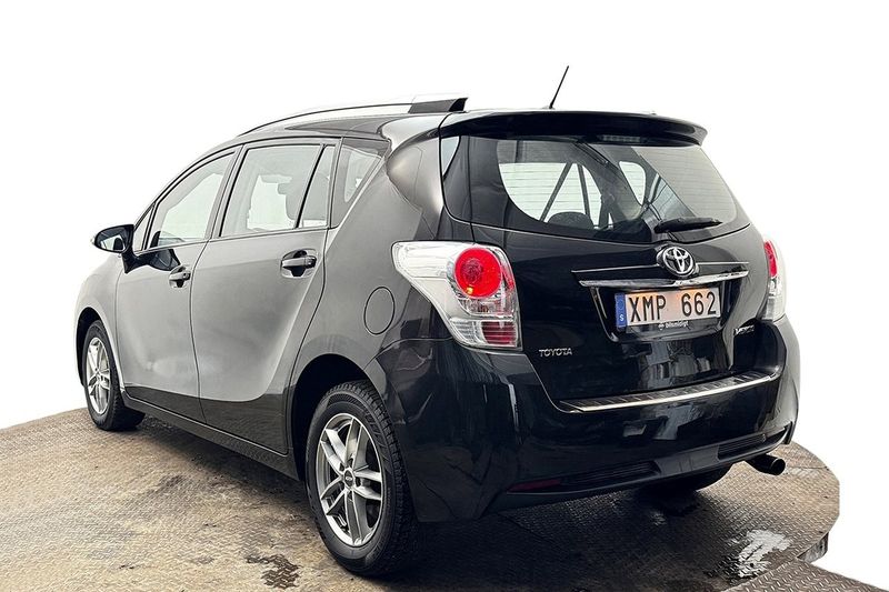 Toyota Verso bild 9