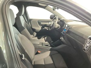 Volvo EX40 bild 4