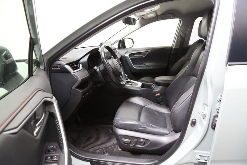 Toyota RAV4 bild 8