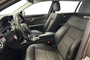 Mercedes E220 bild 13