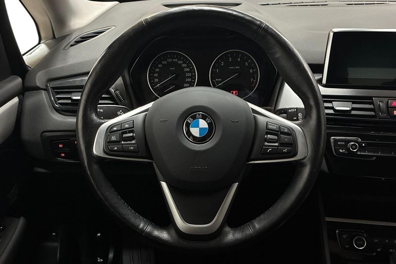 BMW 225 bild 16