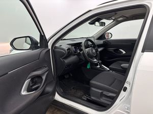 Toyota Yaris Cross bild 13