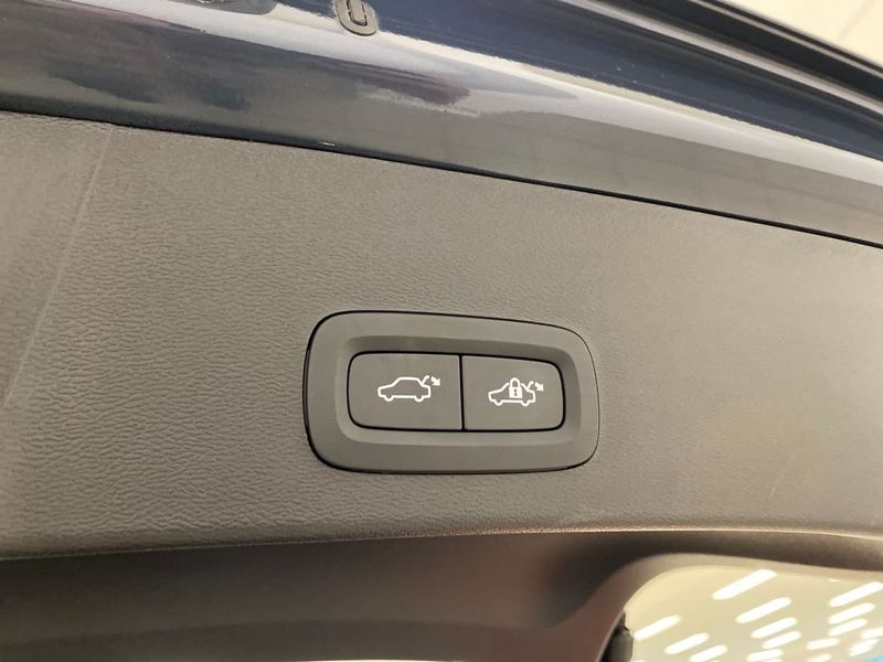 Volvo EX40 bild 7