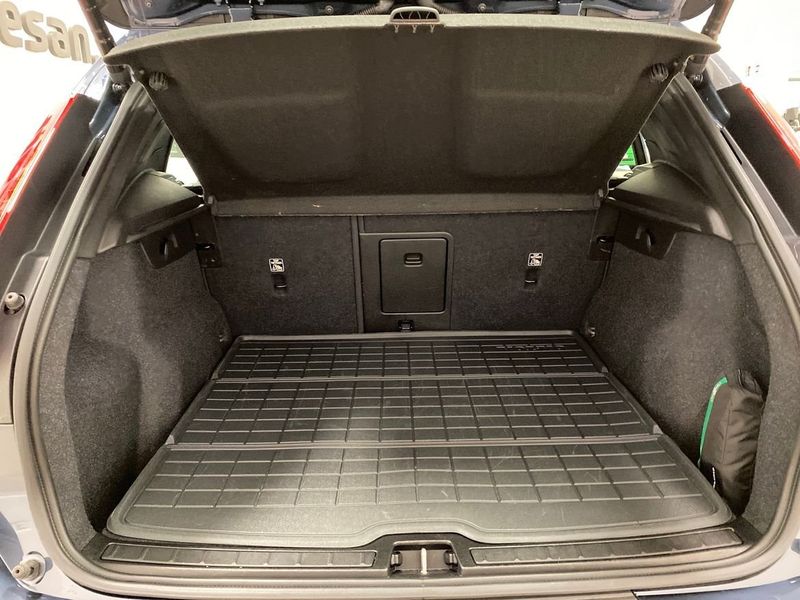 Volvo EX40 bild 6