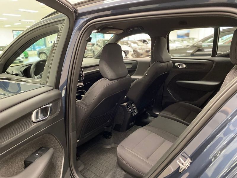 Volvo EX40 bild 8