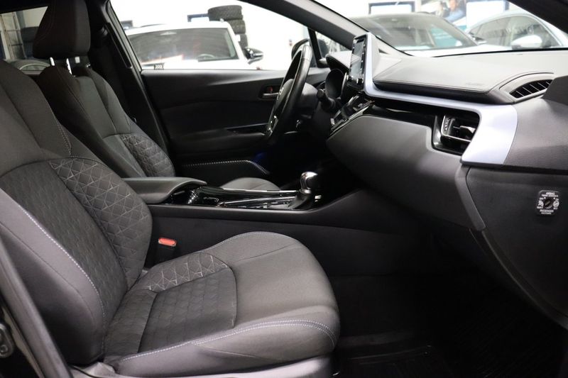 Toyota C-HR bild 8