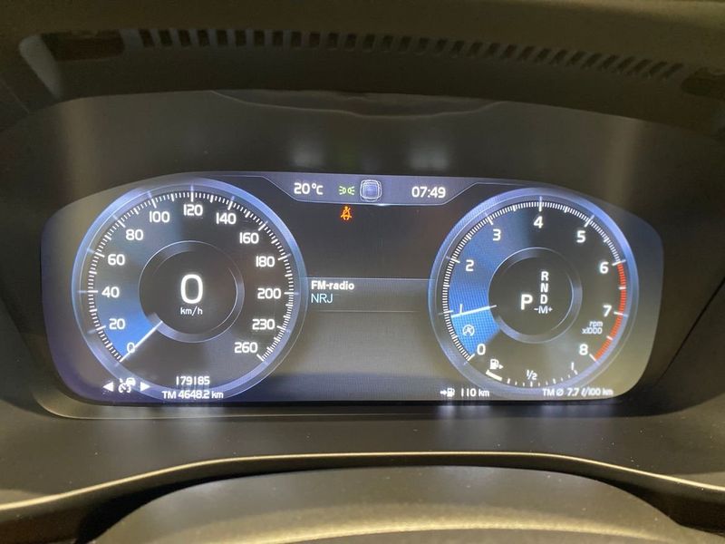 Volvo XC40 bild 8