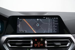 BMW 330 bild 17