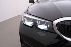BMW 330 bild 25